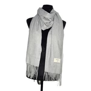 Nwot Halara Soft Heather Grey Knit Fringe Casual Scarf 27" × 74" Soft